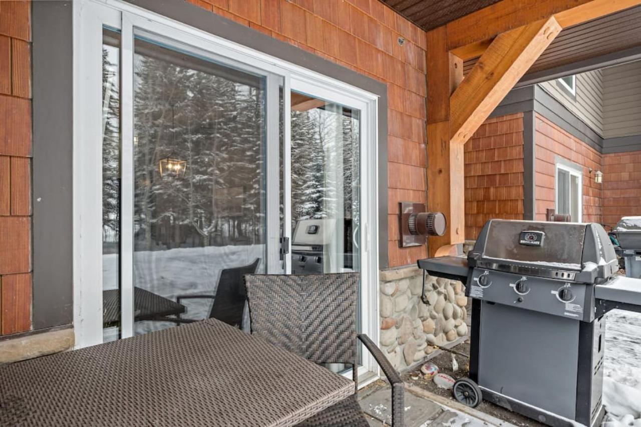 Nature'S Nook By Instant Suites Pool & Hottub Canmore Exterior photo
