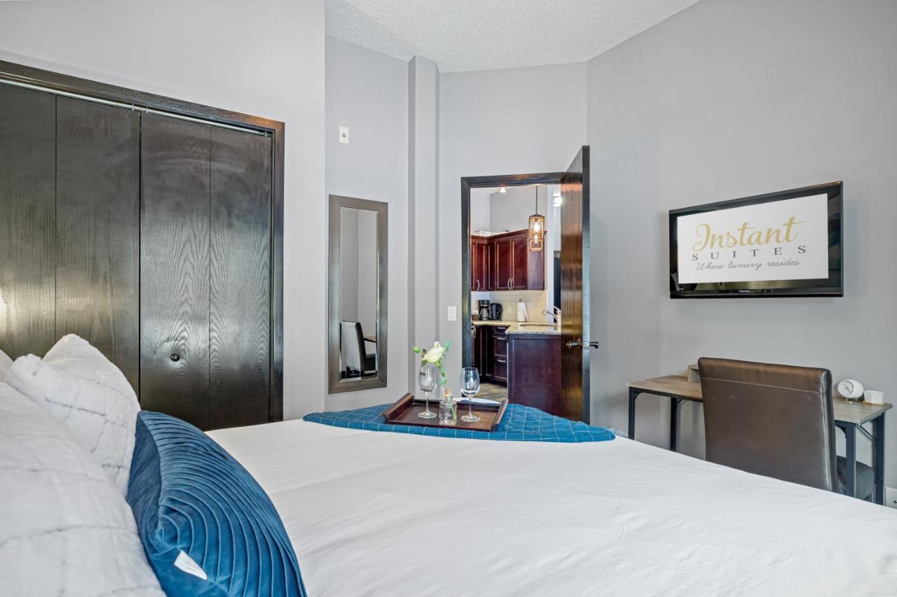 Nature'S Nook By Instant Suites Pool & Hottub Canmore Exterior photo